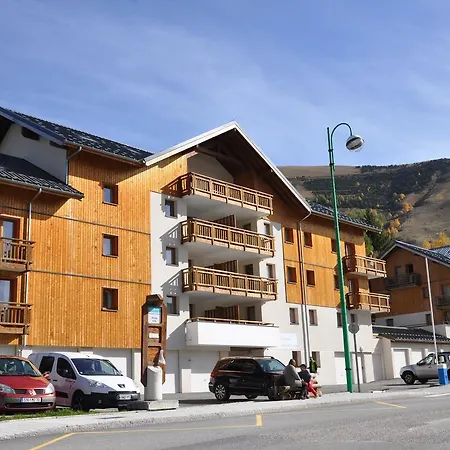 Vacanceole - Au Coeur Des Ours Apartmanhotel 3*